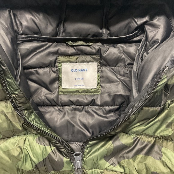 Camouflage Puffer Jacket Hooded Zip Up Skiing or Base Layer Boys Size L 10 12 - Picture 3 of 7